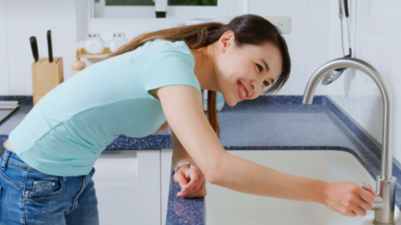 How to Fix a Dripping Tap cover image