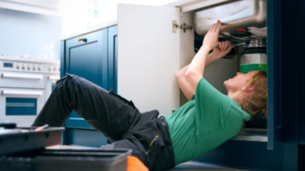 Helpi Team vs MyBuilder/Rated People/Checkatrade for Handymen cover image