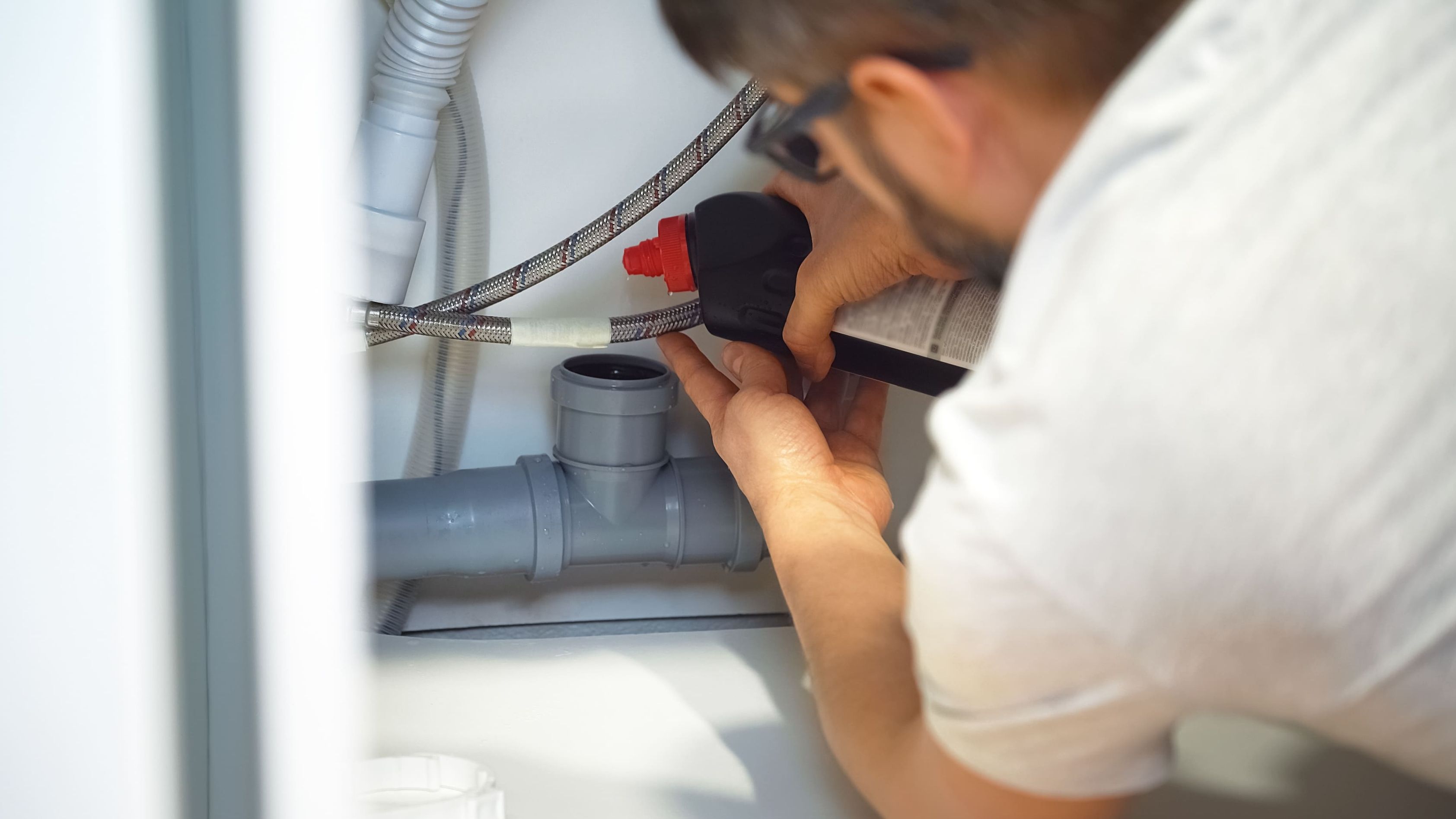 Emergency Plumber UK: Fast, Reliable Help When You Need It Most cover image