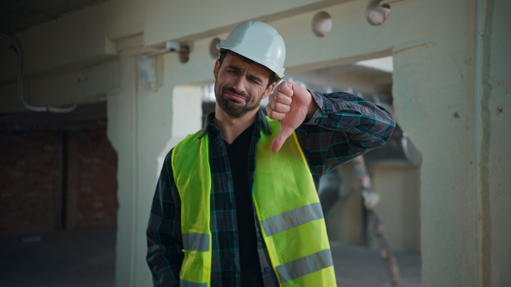 How to Spot a Rogue Trader in UK Before You Hire Them cover image