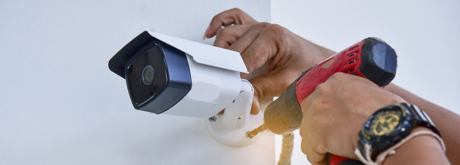 Install CCTV Camera (Wireless)